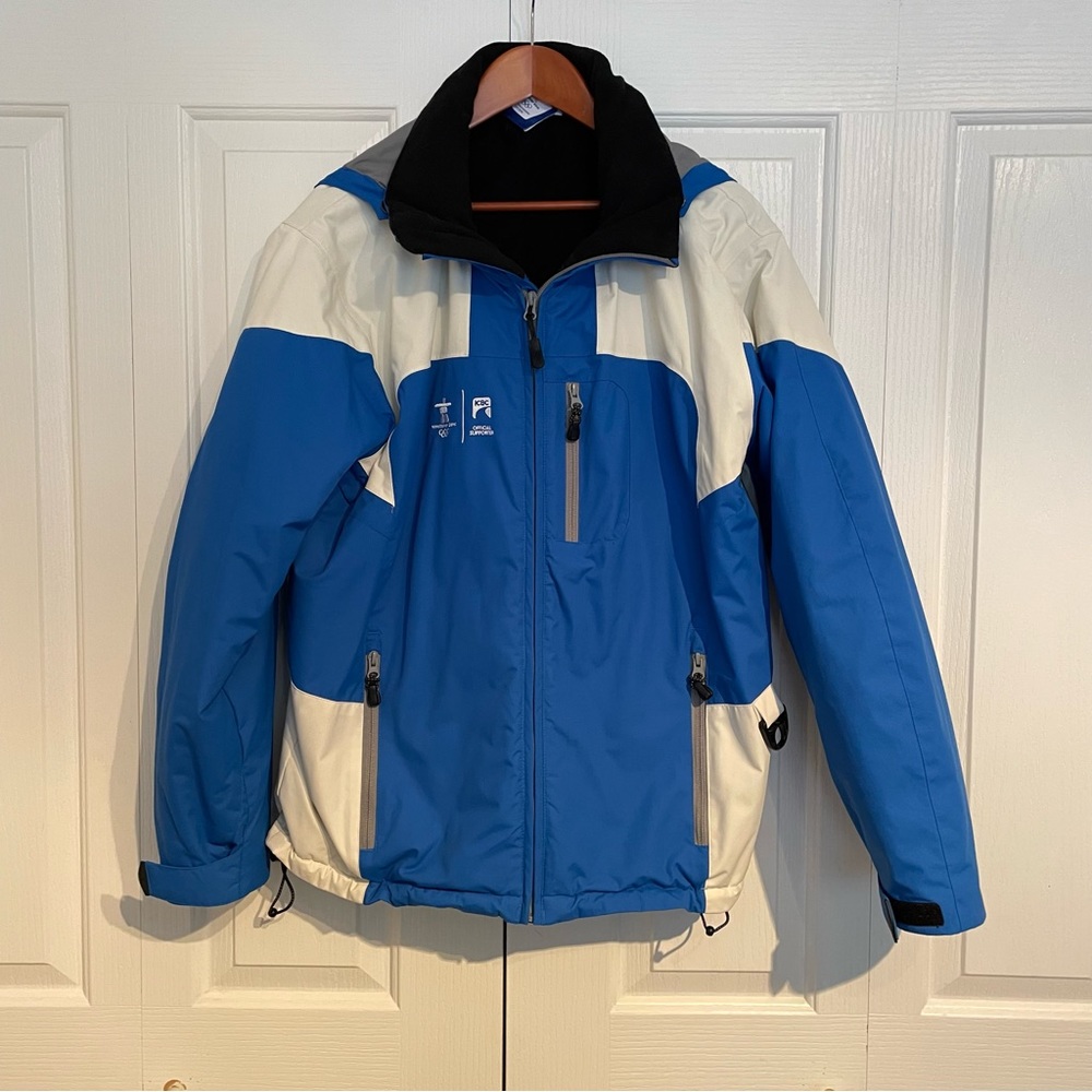 Vancouver 2010 Olympics official volunteer ski coat. Size M, blue and white.